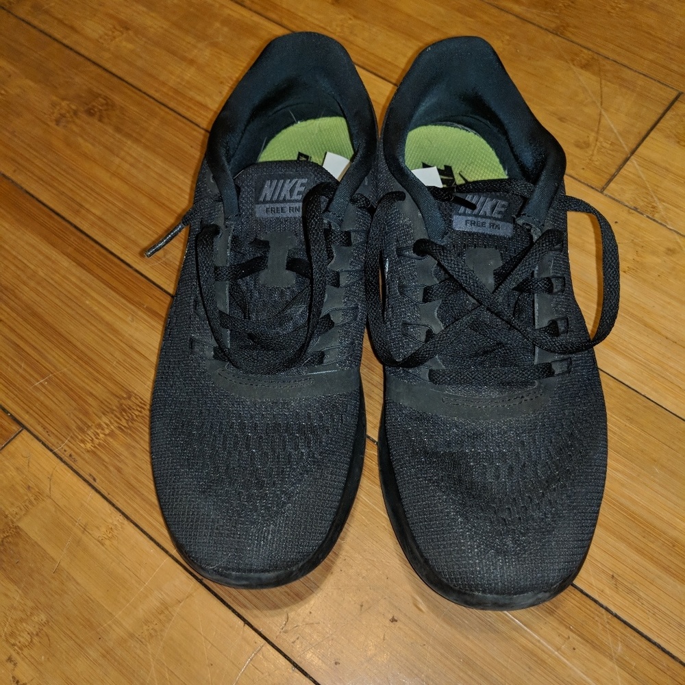 Nike runing shoes